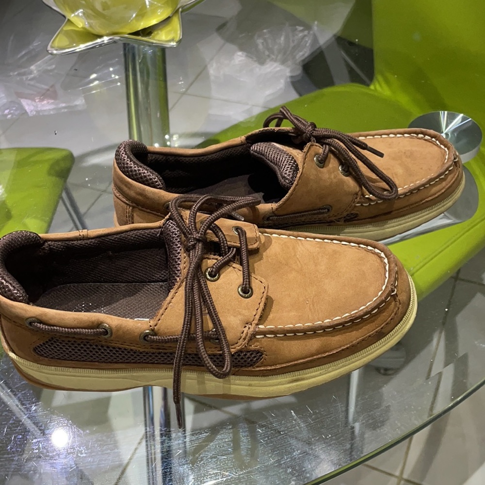 Sperry top slider boy shoe